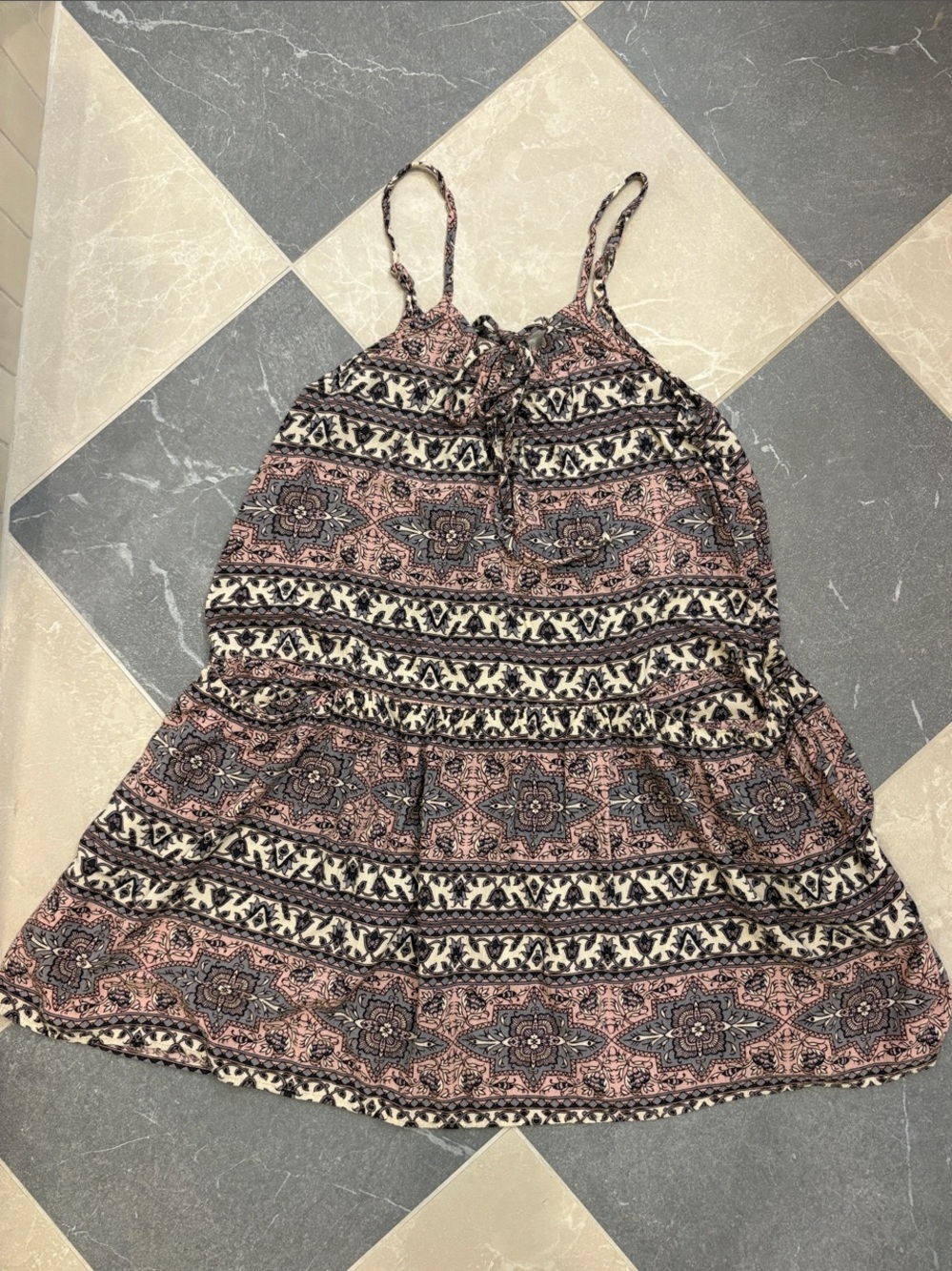 American Eagle Women’s size XS Pink Blue and Cream Patterned Tiered Tank Dress